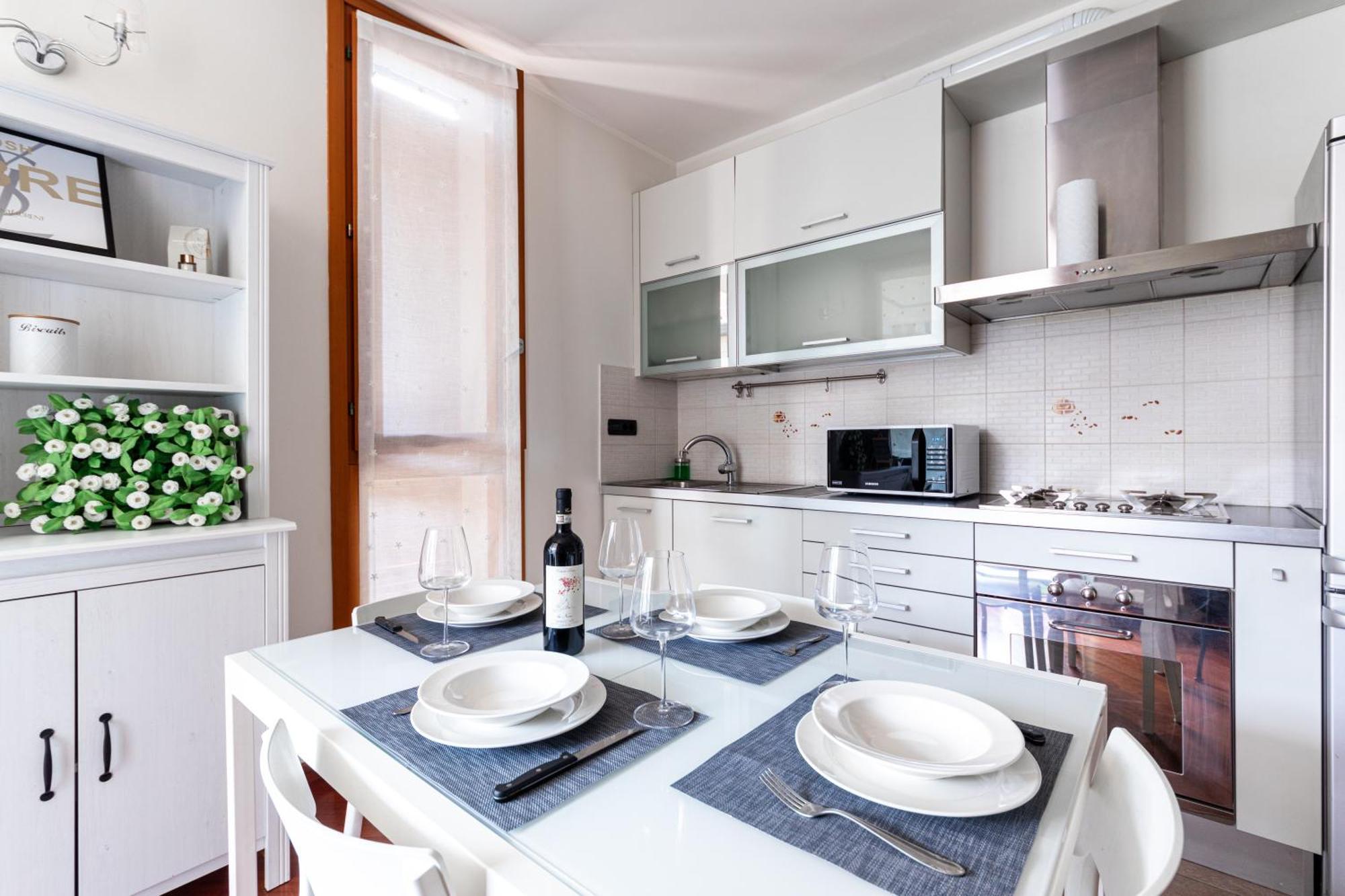 Appartamento Caterina A 5 Minuti Da Milano Fiere E San Siro Con Wifi-Netflix-Free Parking Extérieur photo